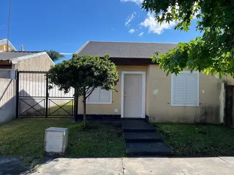 Casa  en Alquiler en Pablo Podestá, Tres de Febrero, G.B.A. Zona Oeste
