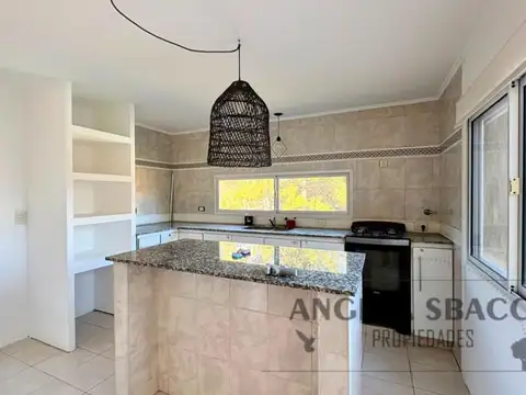 Departamento en Alquiler en Parque Exaltacion, $ 850.000