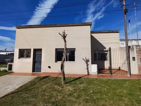 CASA APTO CREDITO BARRIO CONSTANTINI LUJAN