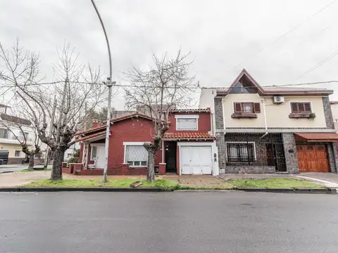 VENTA CASA 5 amb-LANUS ESTE