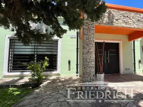 CASA EN VENTA - GENERAL RODRIGUEZ