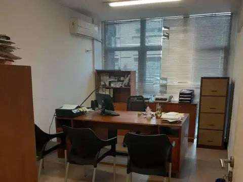 VENTA OFICINA CÉNTRICA. SANTA FE AL 1400