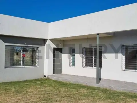 508 y 5 - CASA A ESTRENAR EN VILLA CASTELLS - DON JULIAN