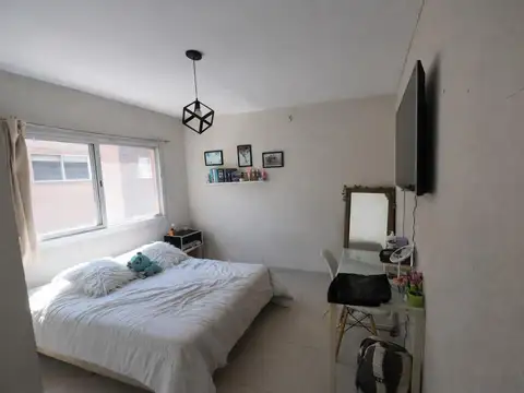 Depto Tipo Casa en Venta con 1 cocheras