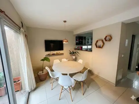 Depto Tipo Casa en Venta de 4 ambientes