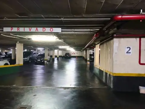 VENTA Cochera fija y cubierta - Alto Palermo