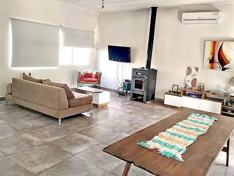 Casa en Alquiler Temporal con 2 cocheras