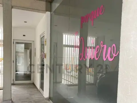 49 Entre 16 y 17 , Piso 0