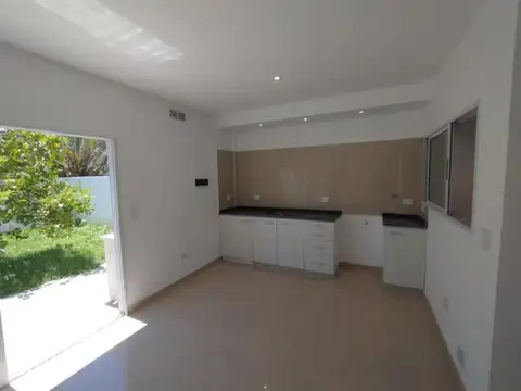 Depto Tipo Casa en Venta de 2 dormitorios