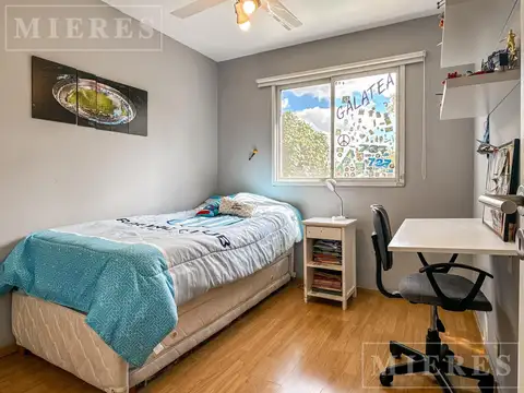Casa 5 ambientes con 2 baños