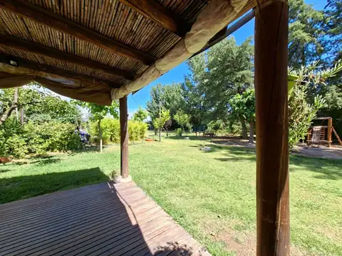 VENTA CASA QUINTA 3 DORM. PILETA - JARDIN - MAIPU