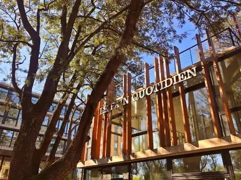 COCHERA COMERCIAL :: THAYS PARQUE LELOIR :: CON RENTA