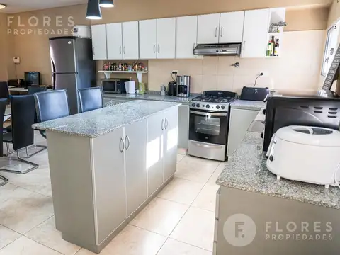 Departamento en Venta, 3 ambientes, 2 dormitorios, 2 ba