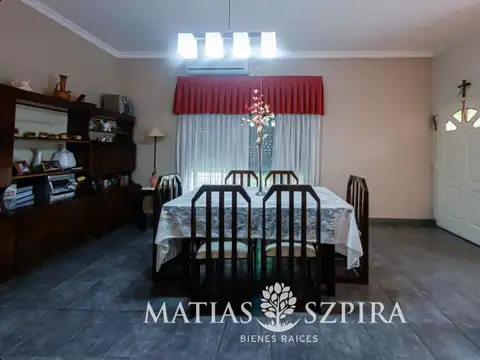 Casa en Venta en El Palomar, USD 170.000