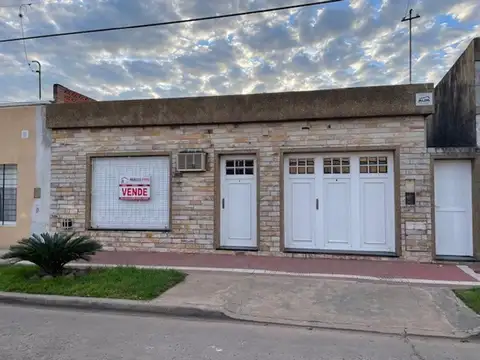 Casa en muy buen estado excelente ubicación APTA CREDITO !