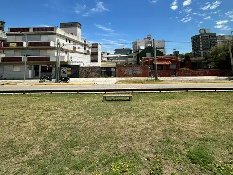 Terreno en Venta 15  mts Frente