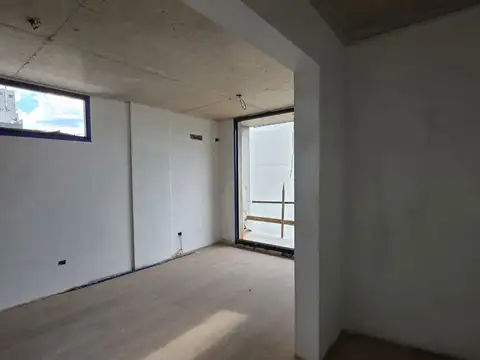 Venta Departamento Monoambiente con Balcón, Piso 4 · Villa Ortúzar, Subte B