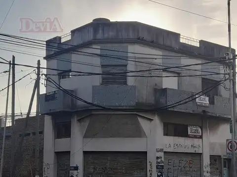 Venta - Casa y Local - A refaccionar - Chile 1700 - Valentín Alsina - Lanus