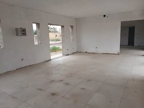 VENTA CASA EN CONSTRUCCION. B° PRIVADO.SANTA LUCIA