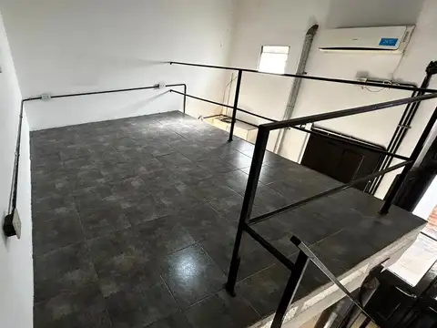 Departamento Monoambiente con Entrepiso en Alquiler en Morón