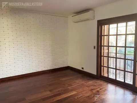 Depto Tipo Casa en Alquiler de 3 ambientes