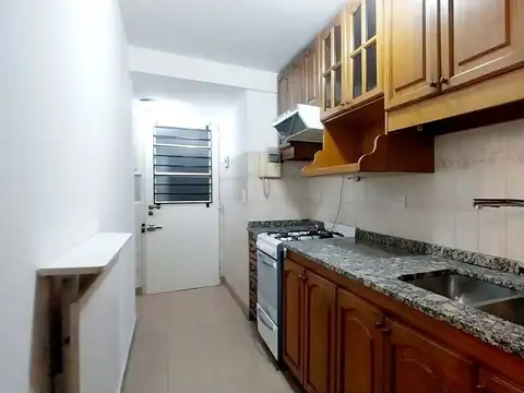 Depto 2 ambientes c/balcon Alquiler, Avellaneda 