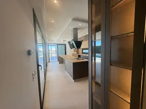 Casa en Venta en San Matias, USD 1.500.000