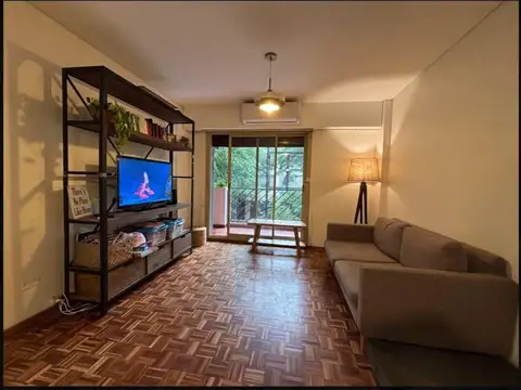 Departamento 4 ambientes con cochera y baulera en Caballito.