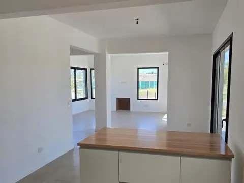 Casa en Alquiler de 4 dormitorios