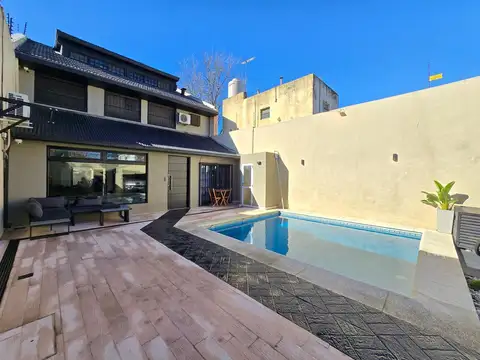 Casa en Venta en Villa Sarmiento, USD 370.000