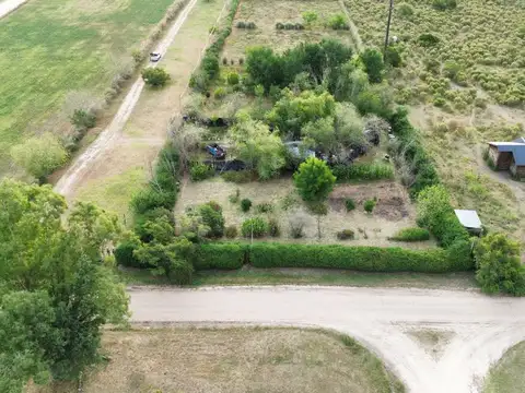 Vendo Lote con galpón en Col. Hughes, Colón, Entre Ríos.