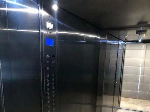 Oficina en Alquiler con 1 cochera
