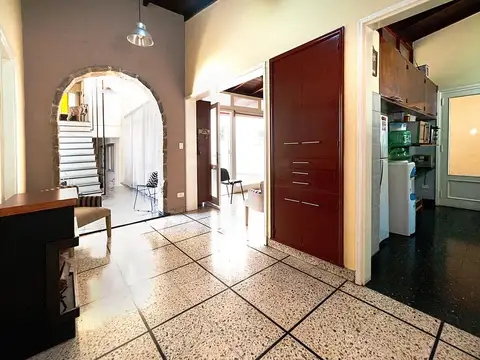 Casa 5 ambientes con 3 baños
