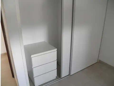 Departamento en Alquiler en Barrio España y Hospitales, $ 430.000