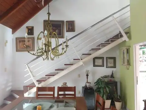 Casa 4 ambientes con 3 baños