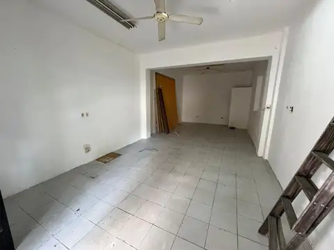 Local en Alquiler en Villa Lugano, $ 900.000