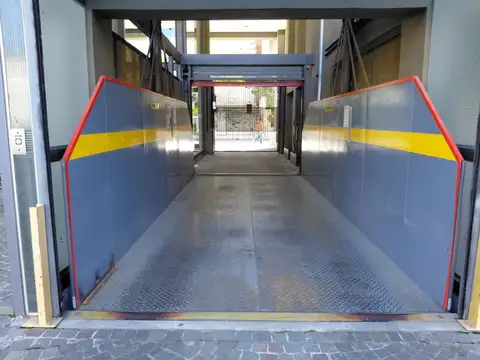 Cochera en Venta Cubierta