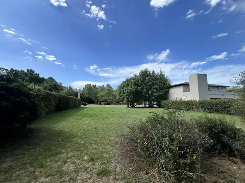 Terreno en Venta 34  mts Fondo