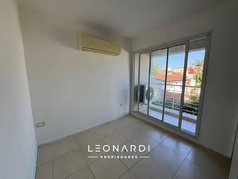 Departamento en Alquiler con 1 cochera