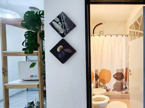 VENTA DE 1 DTO. S. NICOLAS DIVIDIDO EN 2 DE 2 AMB.