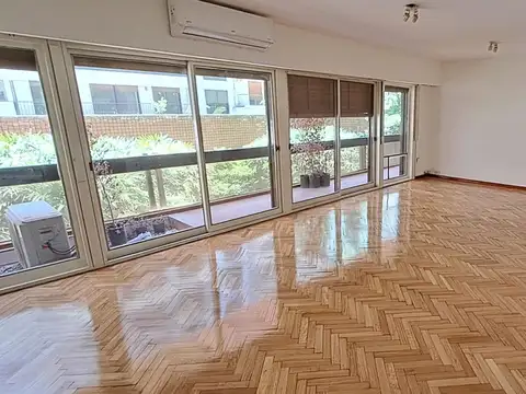 Avenida Alvear 1800, Piso 1°