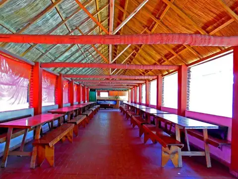 VENTA QUINTA IDEAL COLONIA/MULTIESPACIO- RETASADO