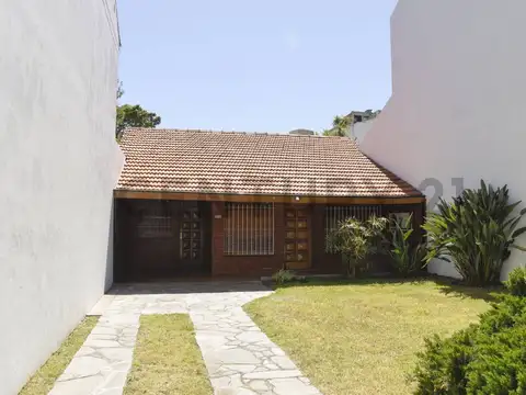 Venta de terreno en Olivos, zonificación R2
