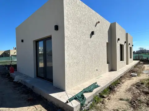 Casa en Venta en Horizontes al Sur, USD 229.000