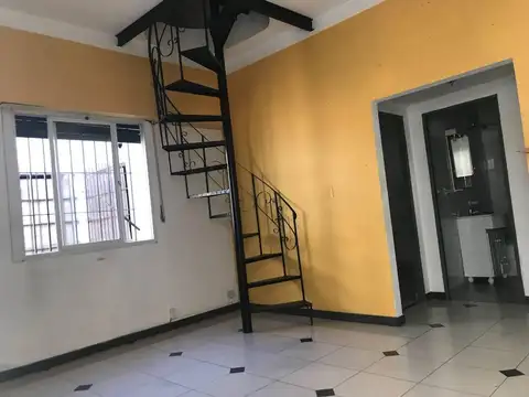 Depto Tipo Casa en Venta de 3 dormitorios