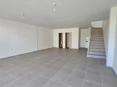 VENTA LOCAL COMERCIAL 100M2 CENTRO APTO COMERCIO