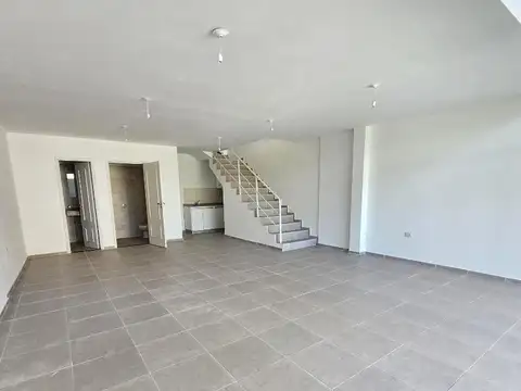 LOCAL EN VENTA 103 m2 APTO COMERCIAL ENTRE PISO A ESTRENAR