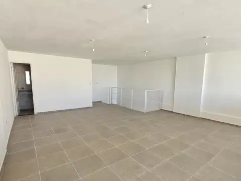 VENTA LOCAL COMERCIAL 100M2 CENTRO APTO COMERCIO
