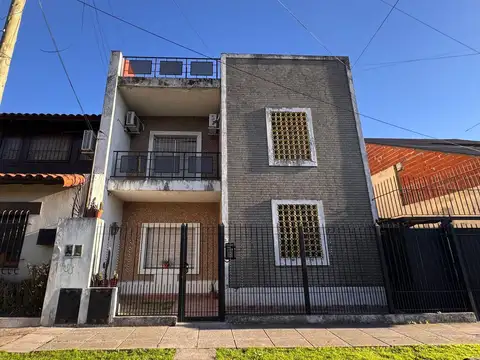 VENTA PH 3 AMBIENTES EN HAEDO CON TERRAZA