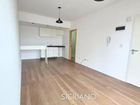 Departamento en Alquiler en Parque Patricios, $ 450.000